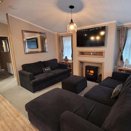 מילפורד און סי Luxury Lodge On Edge Of New Forest And 800M From Sea Entertainment And Leisure Passes Included מראה חיצוני תמונה