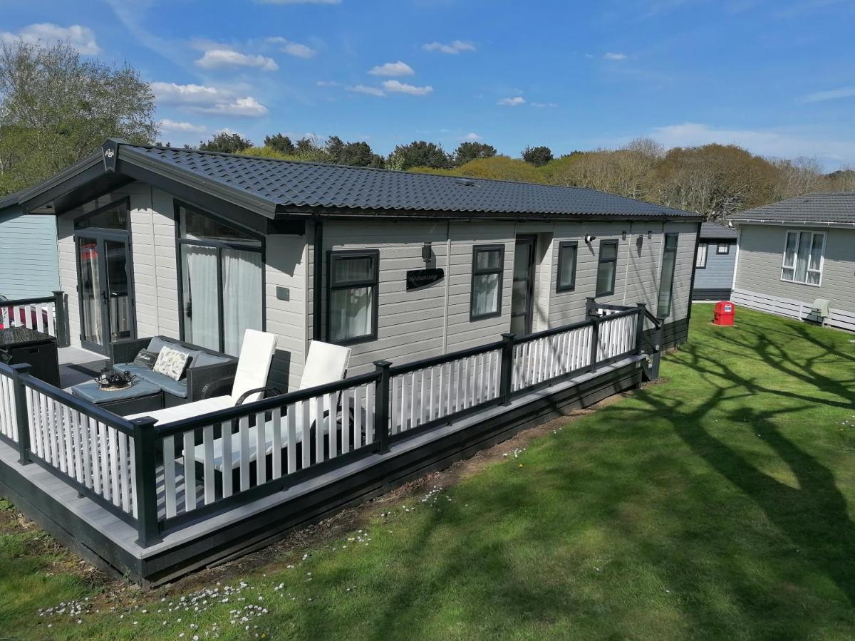 מילפורד און סי Luxury Lodge On Edge Of New Forest And 800M From Sea Entertainment And Leisure Passes Included מראה חיצוני תמונה
