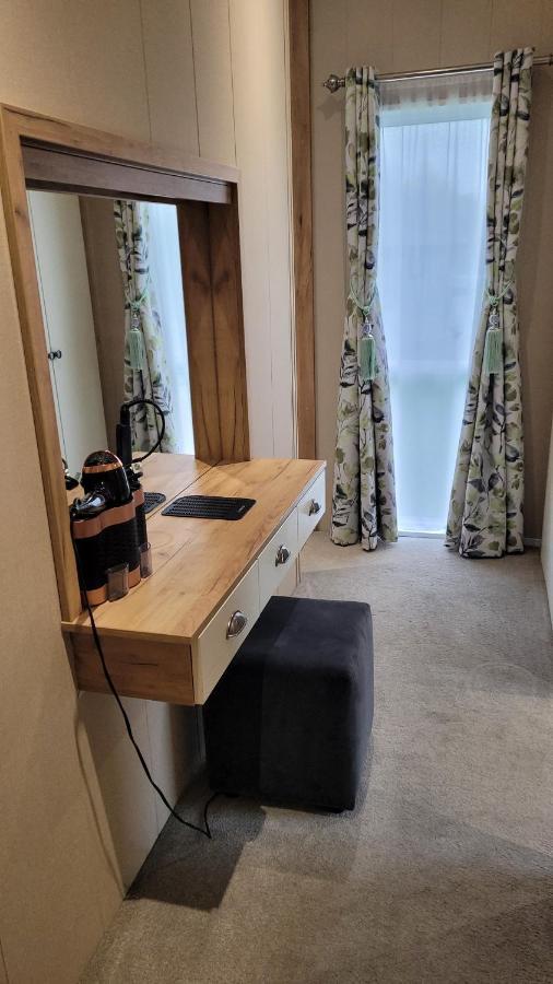 מילפורד און סי Luxury Lodge On Edge Of New Forest And 800M From Sea Entertainment And Leisure Passes Included מראה חיצוני תמונה